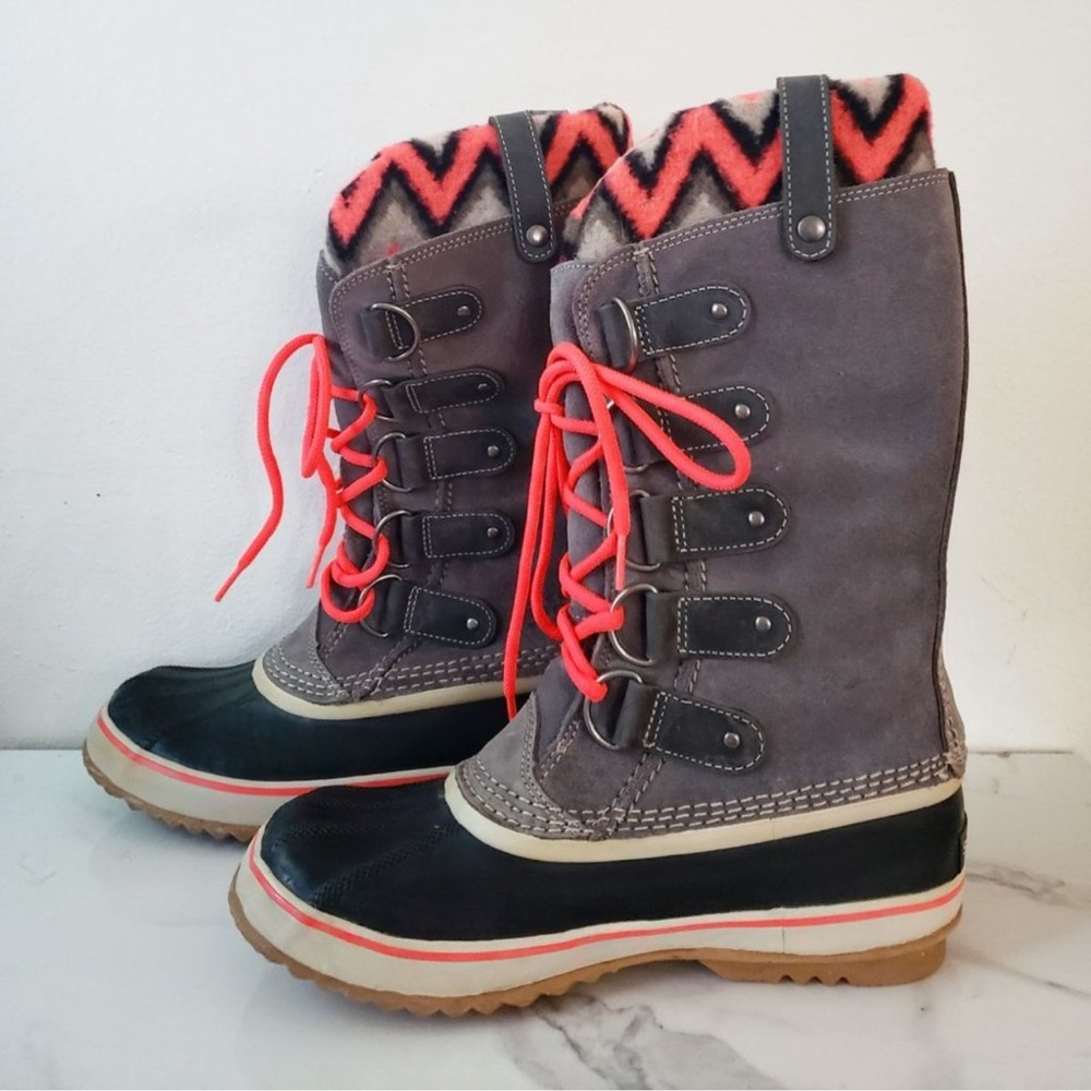 Sorel Joan Of Arctic Neon Knit II Winter Snow Boot EUC